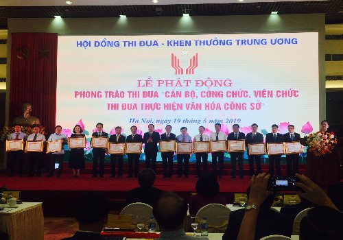 Lãnh đạo VUSTA tham dự Lễ phát động phong trào thi đua thực hiện văn hóa công sở